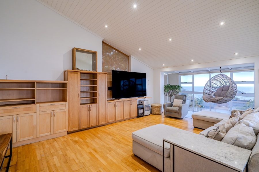 5 Bedroom Property for Sale in Camps Bay Western Cape